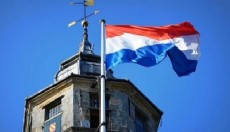 Hollanda'da hükümet düştü