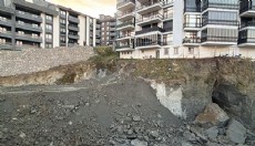 İnşaat alanında toprak kayması: 70 kişi tahliye edildi
