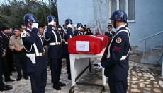 Kalp krizinden ölen Astsubay, toprağa verildi