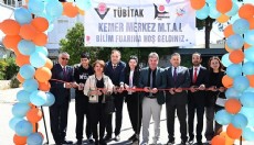 Kemer’de TÜBİTAK 4006 Bilim Fuarı