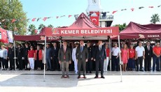 Kemer'de 'Zafer Bayramı' coşkusu