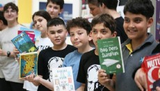 Kepez Belediyesi’nden okullara ‘Kitap Kumbarası’