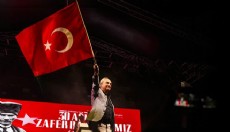 Kepez’de Zafer coşkusu: Binlerce Antalyalı Dokumapark’ta buluştu
