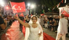 Kepez’de 'Zamana Meydan Okuyan' defile