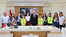 Kepez’in Bocce şampiyonları Başkan Kocagöz’le buluştu