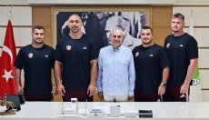 Kepez’in pehlivanları dualarla Tarihi Kırkpınar’a uğurlandı
