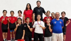 Kepezli minik güreşçilerden madalya yağmuru