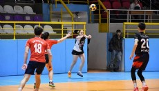 Korfbol grup müsabakaları başladı
