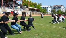 Korkuteli'de 19 Mayıs bayrak gösterisi ve yarışmalarla kutlandı