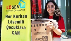 LÖSEV’den bayram öncesi Antalya'da 180 aileye et desteği