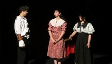Liselilerden Romeo ve Jüliet performansı