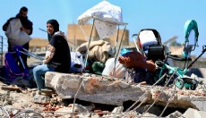 Lübnan'da can kaybı 912'ye yükseldi