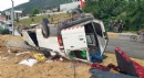 Minibüs devrildi: 4 yaralı