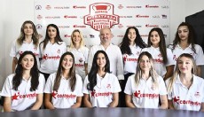 Muratpaşa'nın Sultanları sözleşmelerini imzaladı