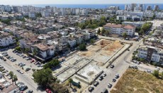 Muratpaşa, raket sporlarının yeni merkezini kuruyor