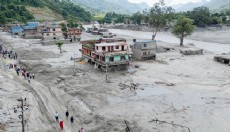 Nepal'deki selde can kaybı 987'ye yükseldi