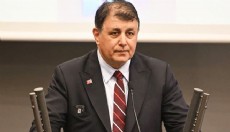 O iddiaları reddetti, istifa çağrısında bulundu