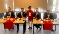 Okul başkanı Ahmet, milletvekilleri ile öğrencileri buluşturdu