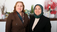 Okula gönderilmeyen kız kardeşler, Antalya'da muhtar seçildi