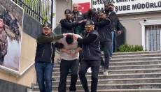 Otomobilde silahla vurulmuş halde ölü bulunmuştu