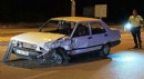 Otomobiller çarpıştı: 2 yaralı