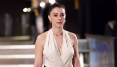 Oyuncu Burcu Özberk acı haberle sarsıldı