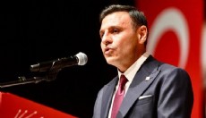 Özgür Çelik mazbatasını aldı