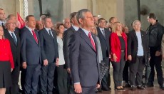 Özgür Özel, Anıtkabir'i ziyaret etti