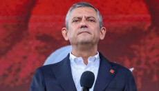 Özgür Özel: Terör örgütünün silah bırakmasını memnuniyetle karşılıyoruz
