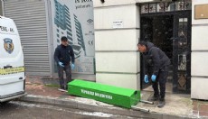 Pencereden atladı, eşi de ölü bulundu