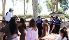 Polisten çocuk ve gençlere Antalya'da gezi etkinliği