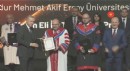 Rektörlüğünü yaptığı üniversitenin öğrencisi oldu