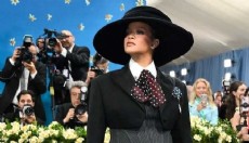 Rihanna üçüncü kez anne oluyor