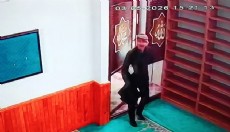 Sadaka kutusu hırsızı yakalandı