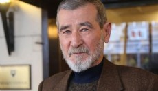 Şair Ahmet Telli hayatını kaybetti