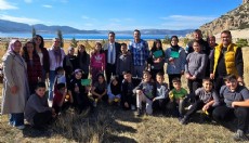 Salda Gölü kıyısına fidan dikildi