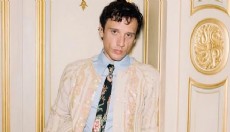 Şarkıcı Edis gözaltına alındı