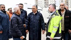 Sel baskınından zarar gören evlere Başkan Uysal’dan ziyaret