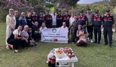 Serik jandarmaya yıl dönümü sürprizi