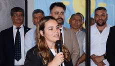 Serik'te İYİ Parti'ye katılanlara rozet