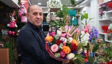 Sevgililer için gül 200, orkide 2 bin liradan başlıyor