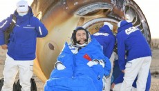 ‘Shenzhou-20’ mürettebatı Dünya'ya döndü