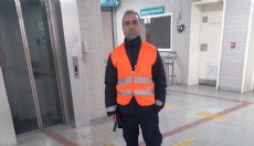 Sigara içen yolcuyu uyaran güvenlik görevlisi öldürüldü