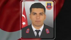 Sivil araç askeri araca çarptı: 1 şehit 4 yaralı