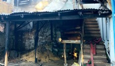 Söndürülmeyen ocak ateşi evi kül etti