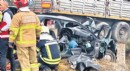 Trafik kazası bir aileyi yok etti