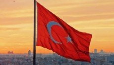 Türk bayrağına saygısızlığa tutuklama