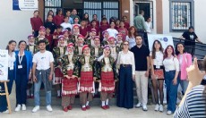 Üniversiteliler ilk ve ortaokul öğrencileriyle buluştu