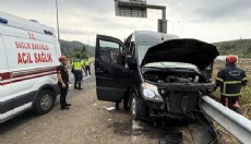 Ünlü müzisyen ve ekibi kaza geçirdi
