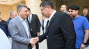 Vali Şahin, namaz çıkışı bayramlaştı